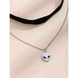 Collar a capas con extraterrestre accesorio